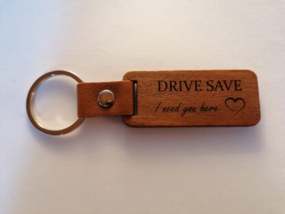 Schlüsselanhänger "DRIVE SAVE"