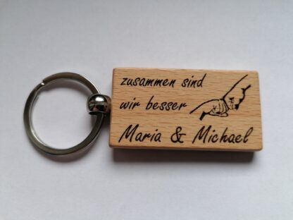 Schlüsselanhänger "zusammen" aus Holz